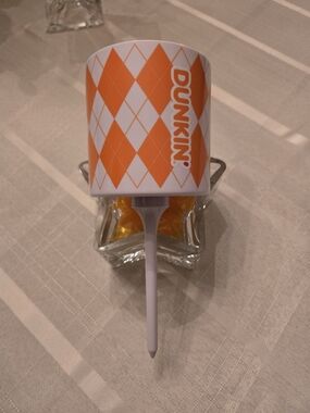 Dunkin Donuts Limited Edition Golf Tee Cup Holder Orange Argyle Stake NEW